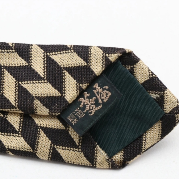 Patterned Silk Necktie - Picture 6 of 6